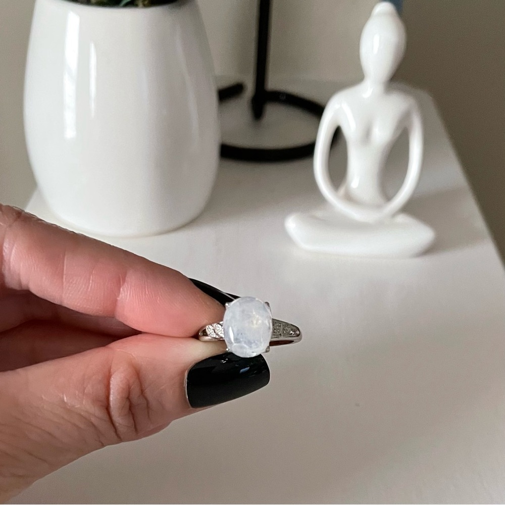 Moonstone ring - Picture 3 of 4